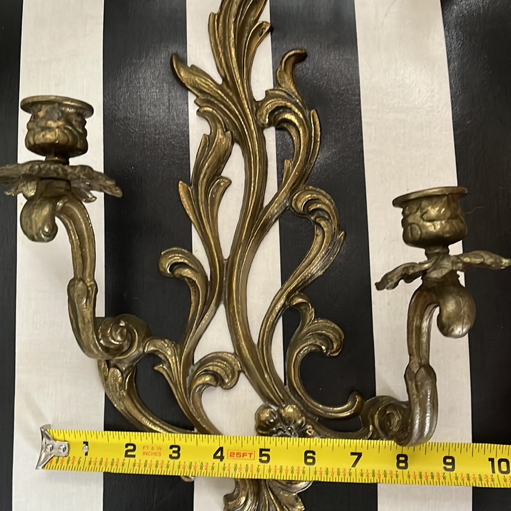 •VINTAGE MIDCENTURY BRASS FRENCH SCONCE MAXIMALIST ORNATE• - Picture 11 of 13